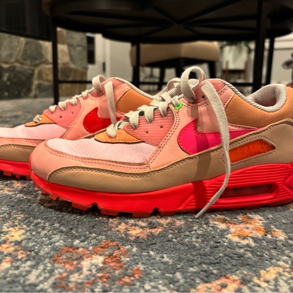 Nike Shoes - Nike Air Max Low-Top Sneakers in Pink, Red & Tan